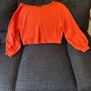 ZAFUL Orange mid-size crop with large sleeves